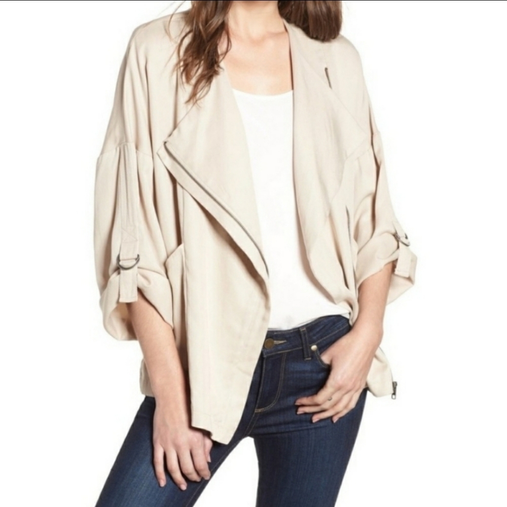 Cupcakes & Cashmere Gabi Drape Front Jacket